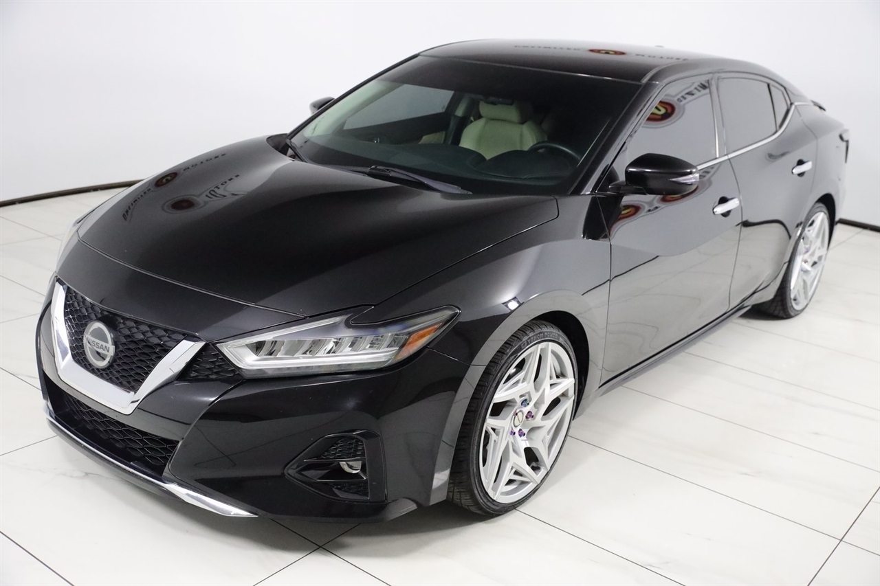 Nissan Maxima  2019