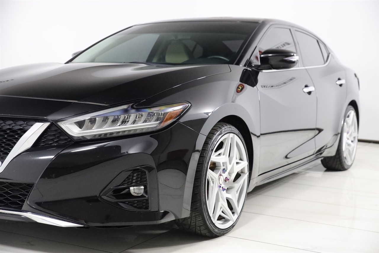 Nissan Maxima  2019