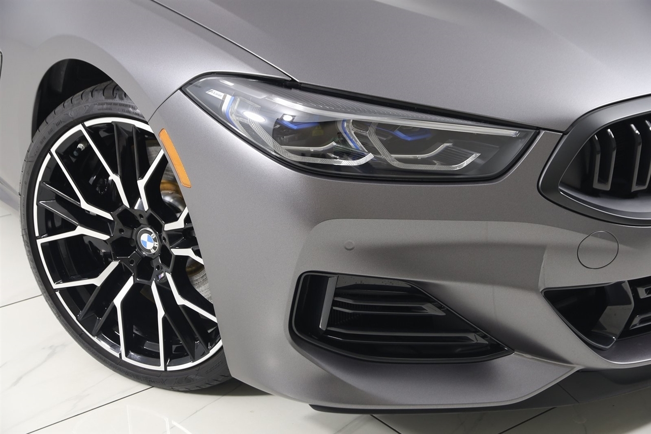 BMW 8-Series  2025