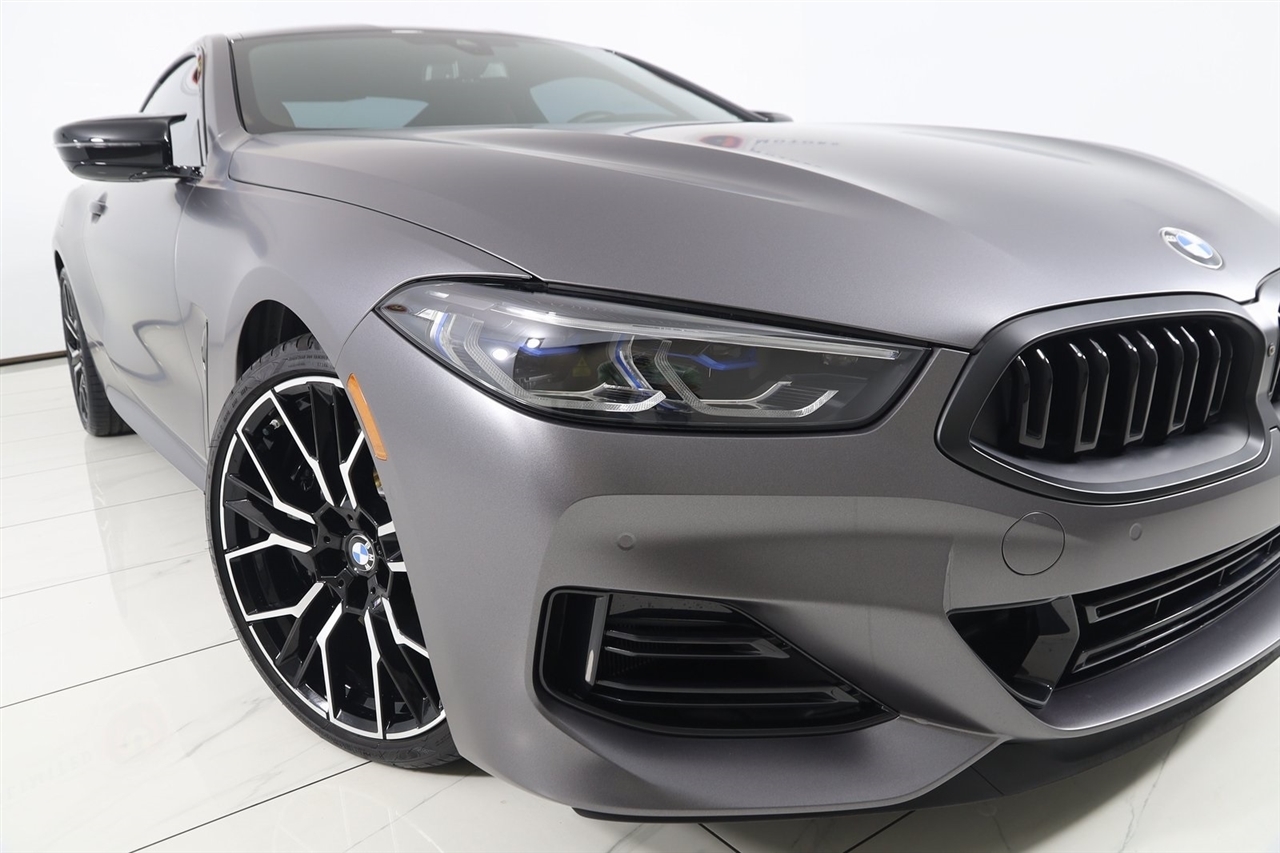 BMW 8-Series  2025
