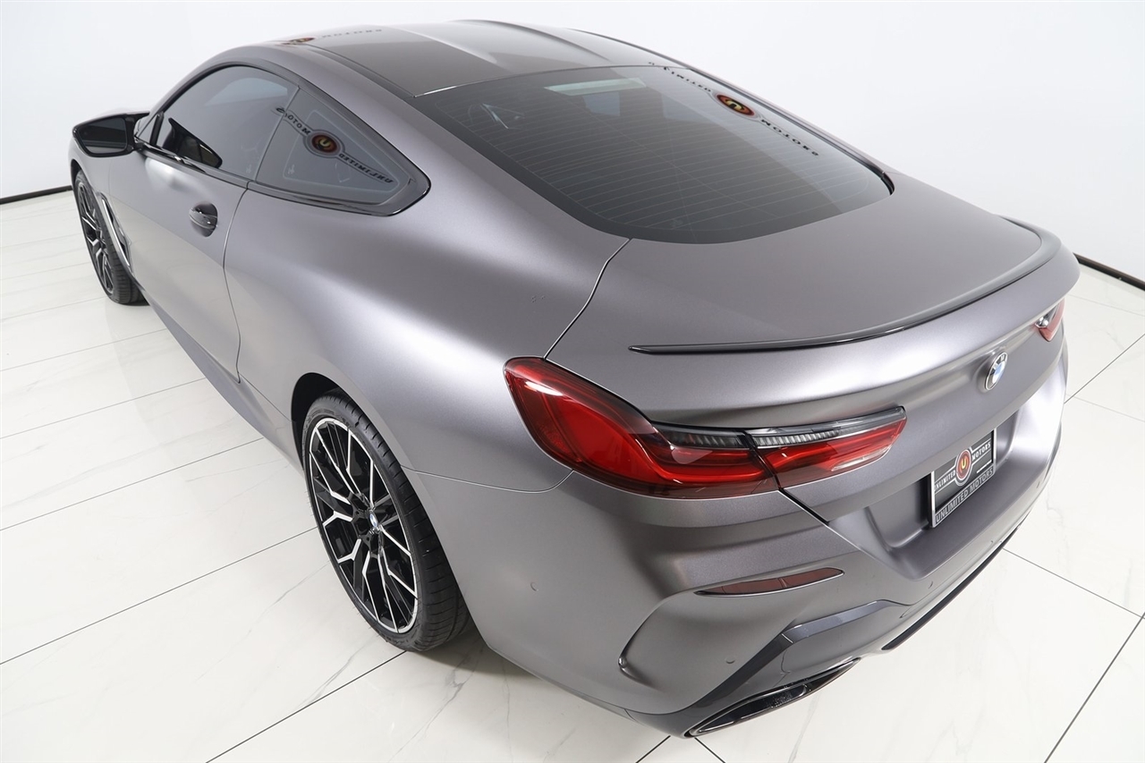 BMW 8-Series  2025