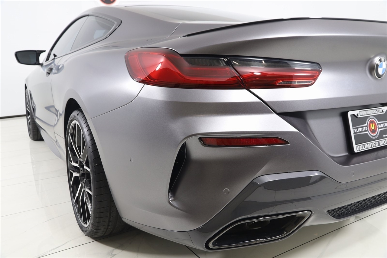 BMW 8-Series  2025