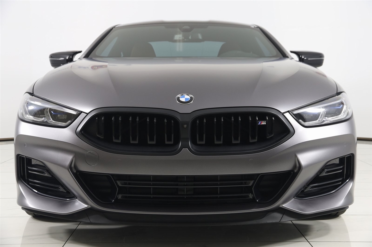 BMW 8-Series  2025