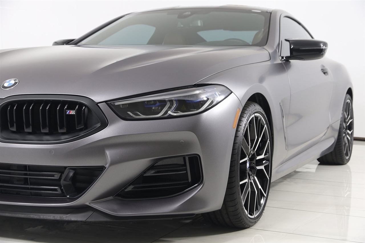 BMW 8-Series  2025