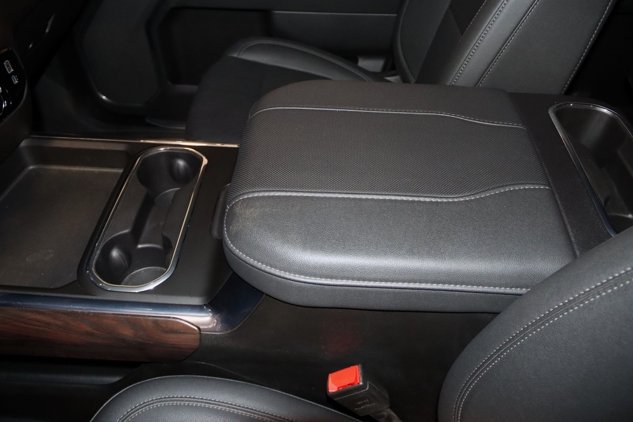 GMC Sierra 3500HD  2025