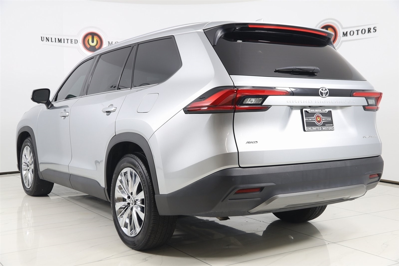 Toyota Grand Highlander  2024