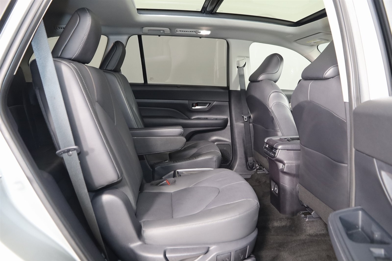 Toyota Grand Highlander  2024