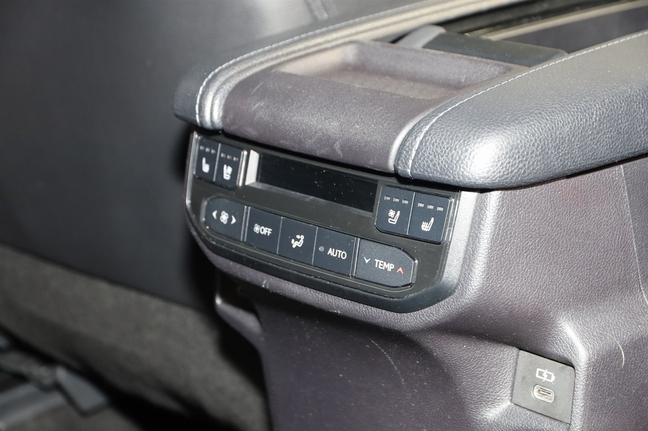 Toyota Grand Highlander  2024