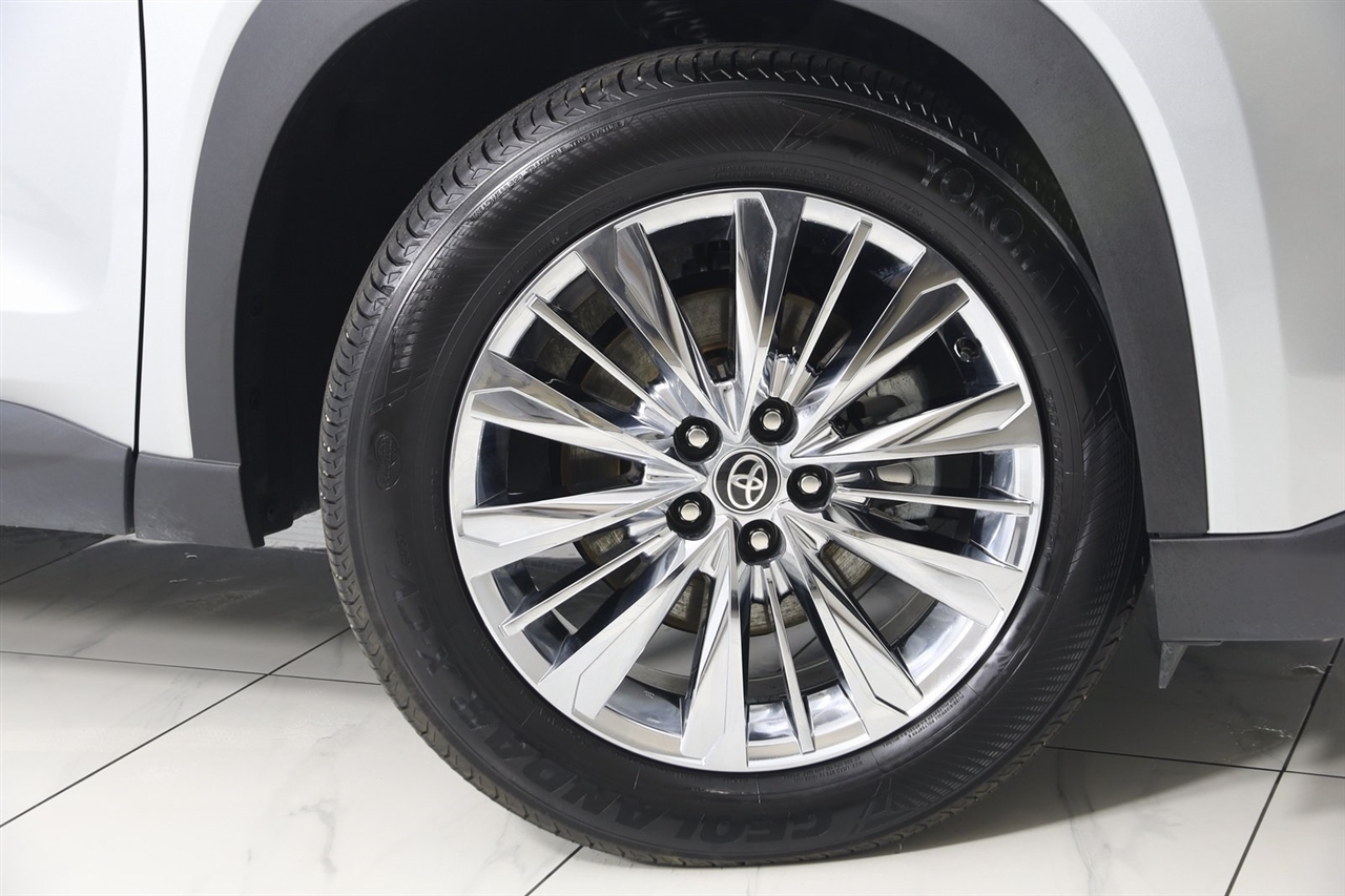 Toyota Grand Highlander  2024