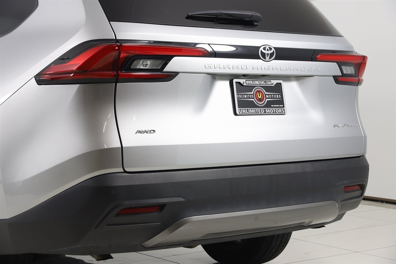Toyota Grand Highlander  2024