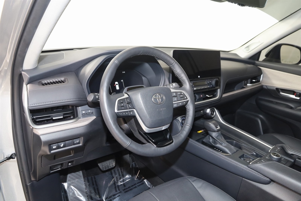 Toyota Grand Highlander  2024