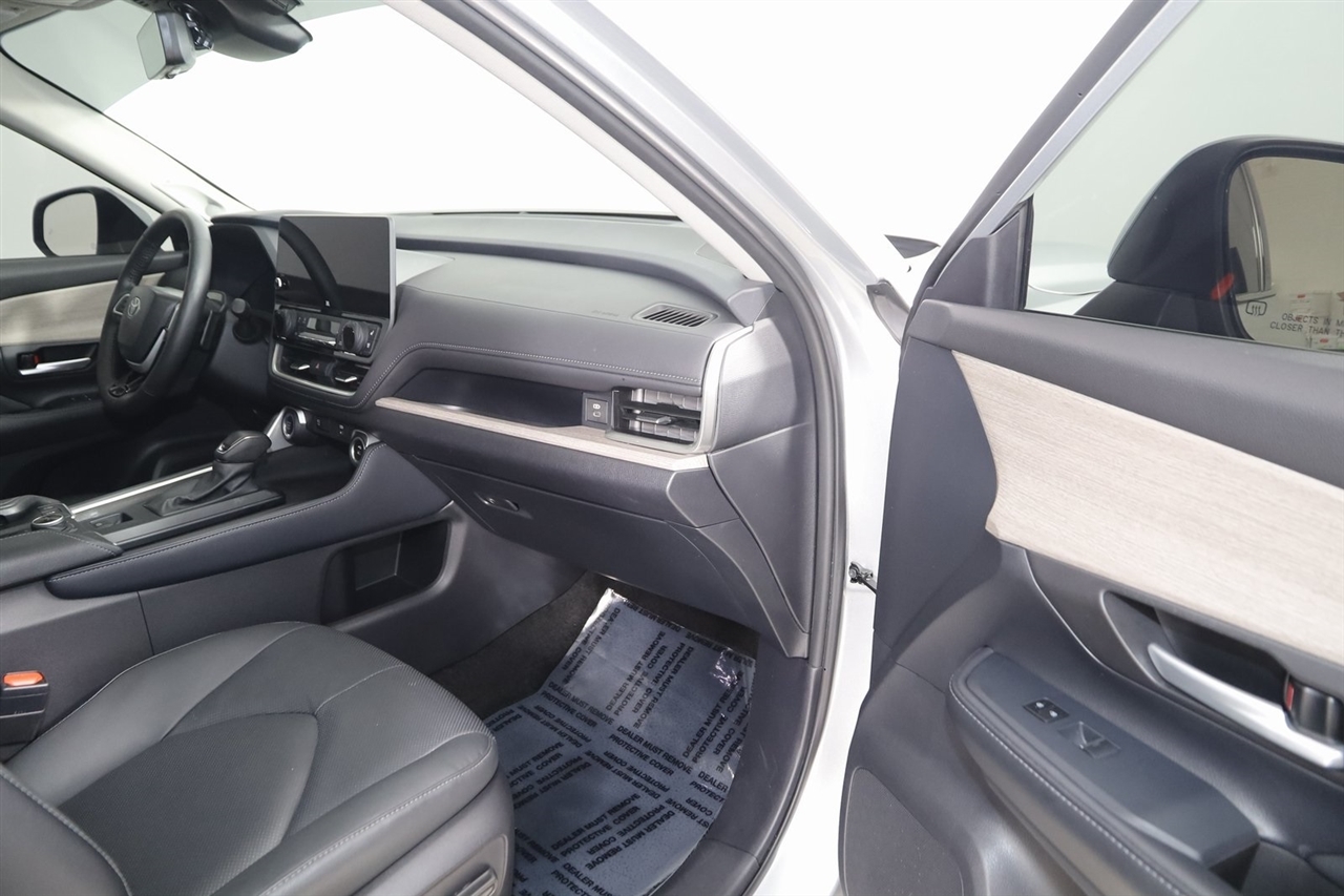 Toyota Grand Highlander  2024