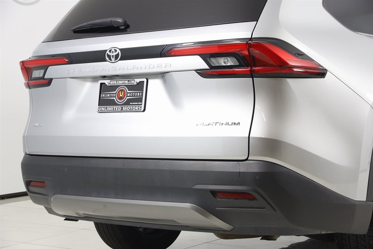 Toyota Grand Highlander  2024