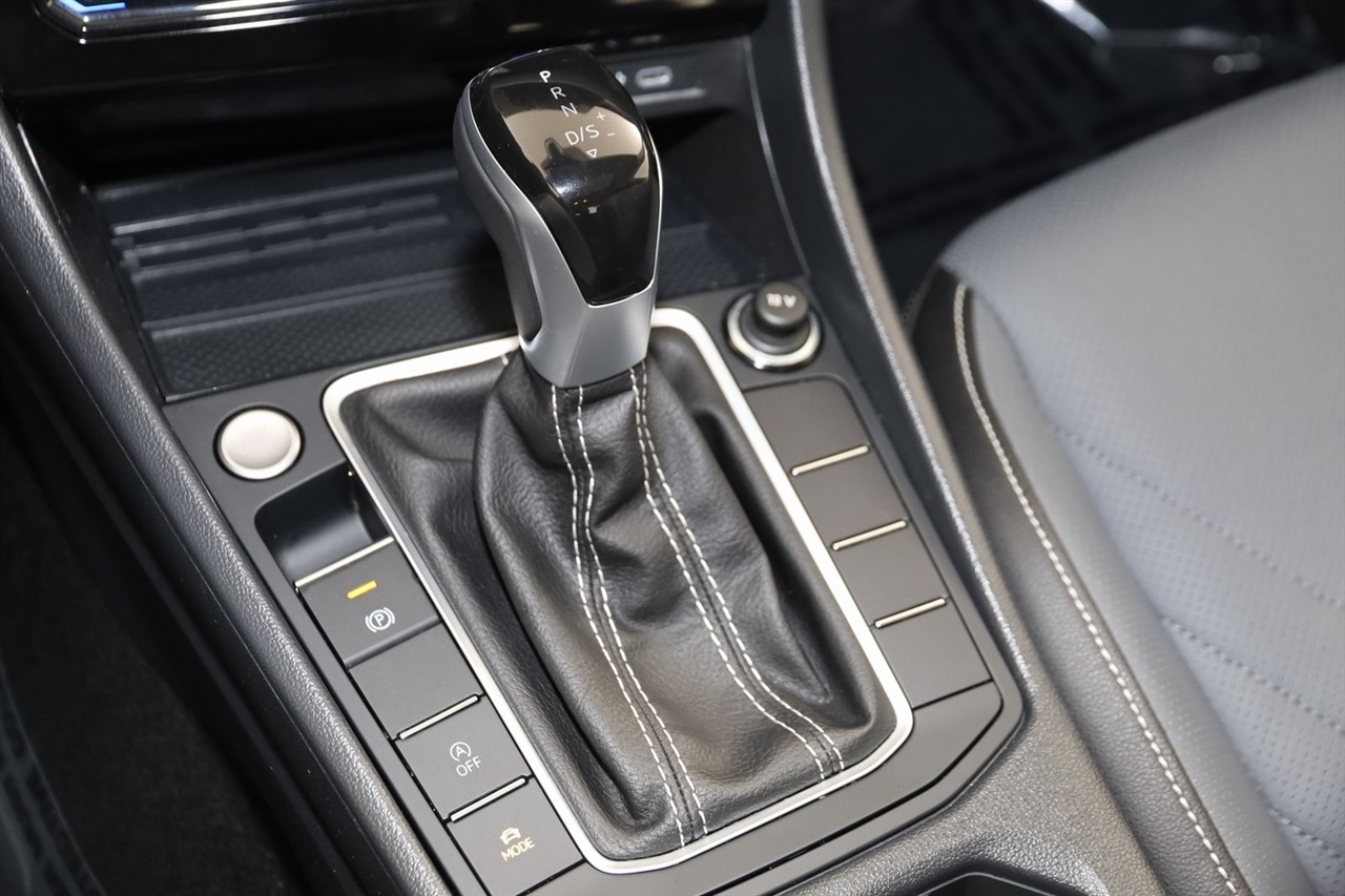 Volkswagen Jetta  2025