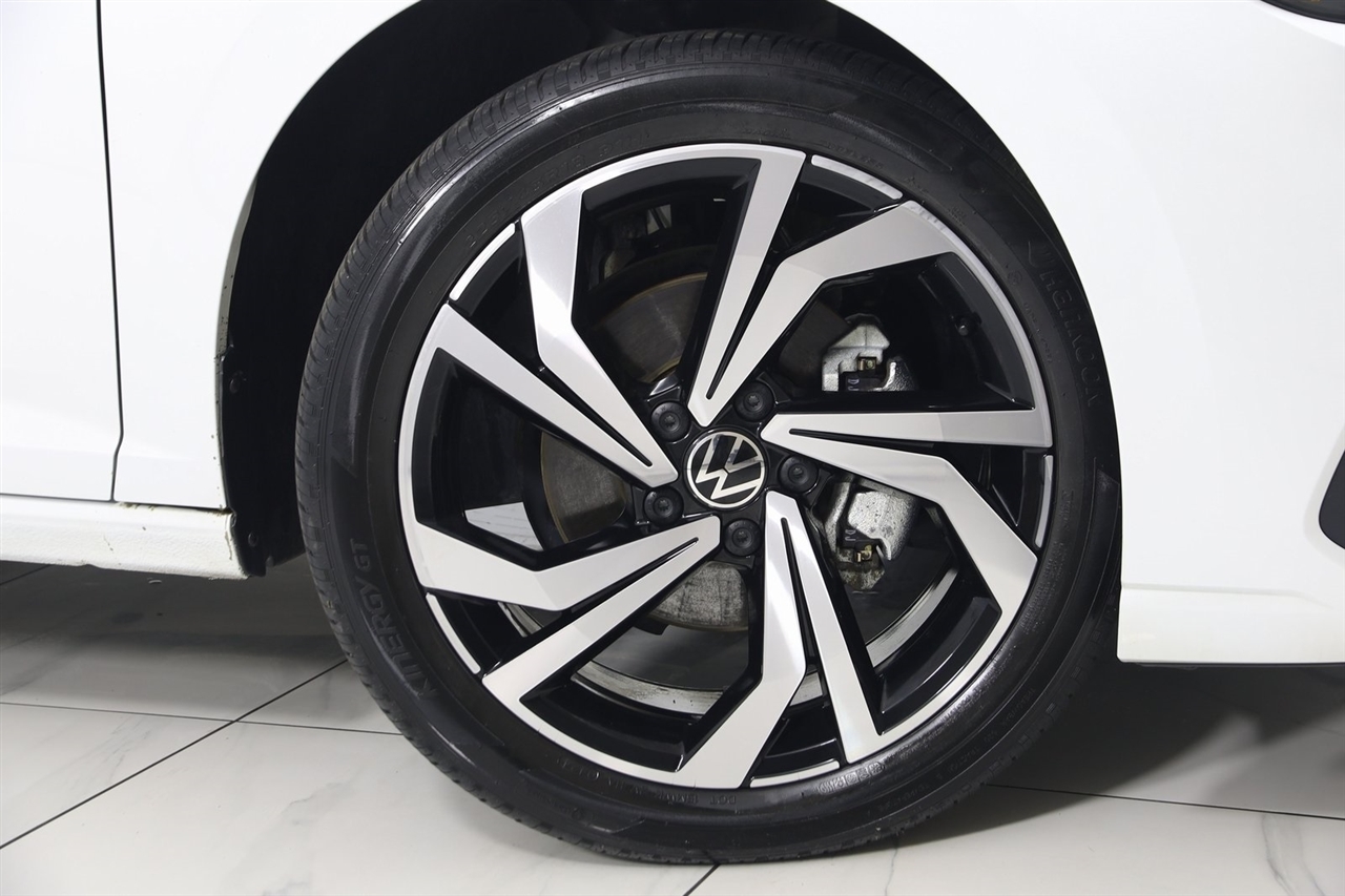 Volkswagen Jetta  2025