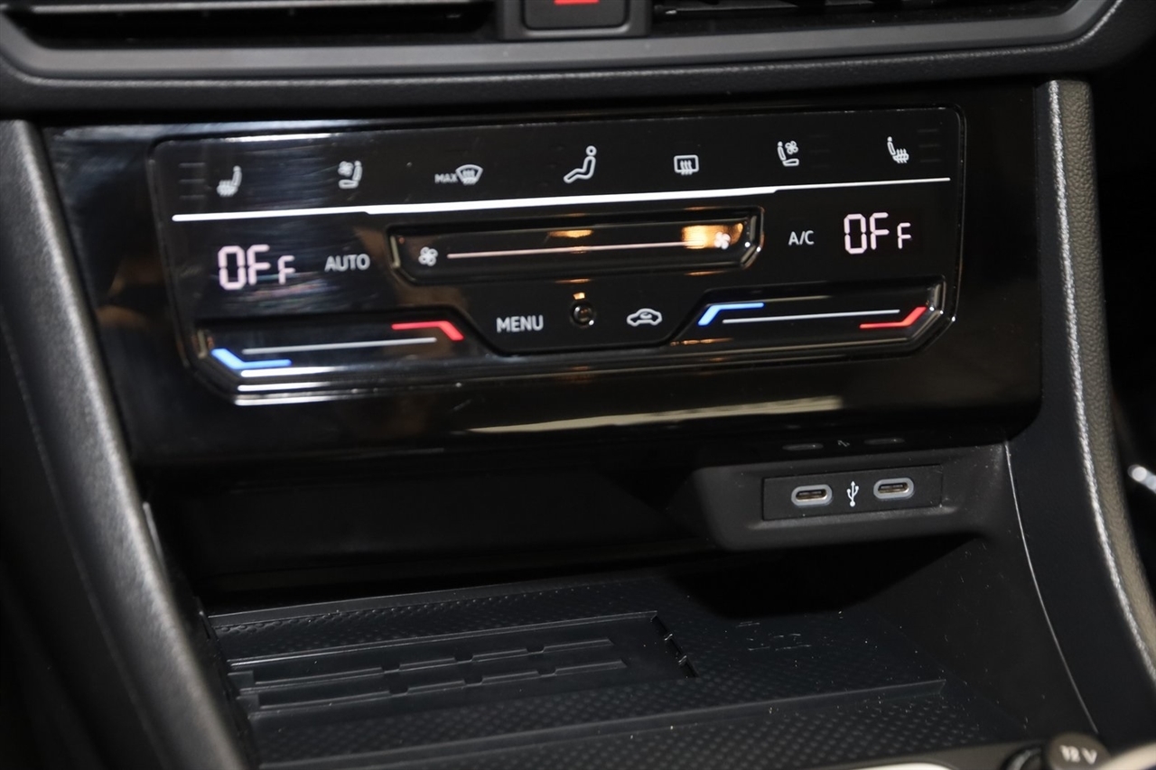 Volkswagen Jetta  2025