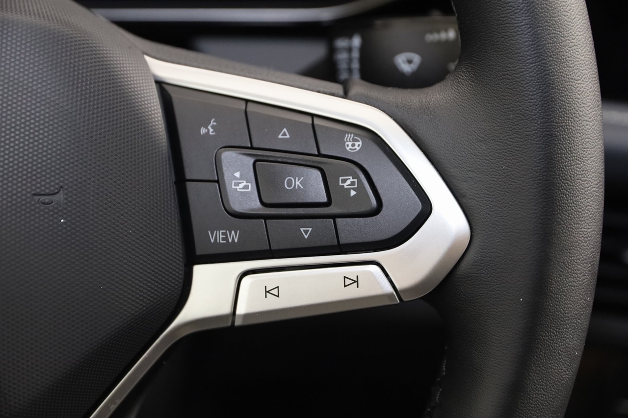 Volkswagen Jetta  2025