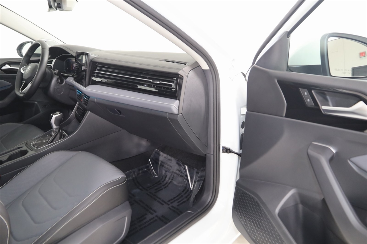 Volkswagen Jetta  2025