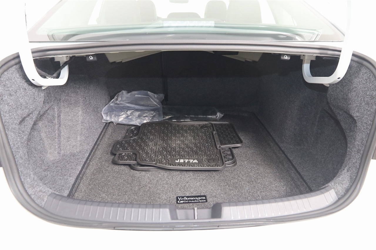 Volkswagen Jetta  2025