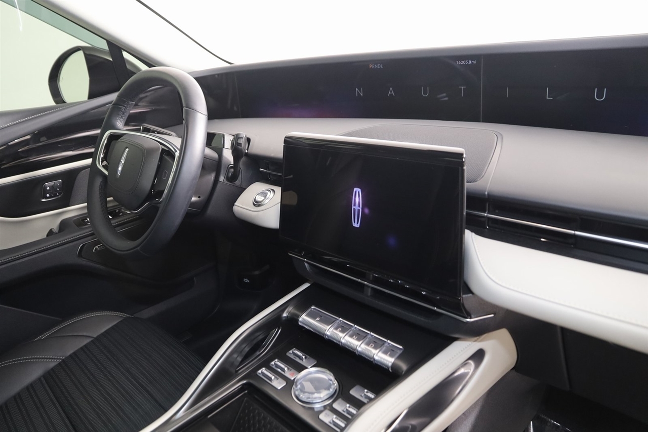 Lincoln Nautilus  2025