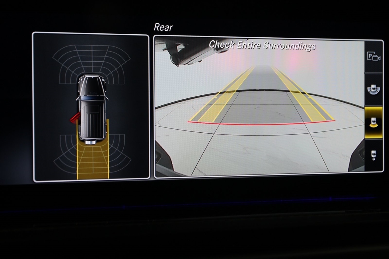 Mercedes-Benz G-Class  2023