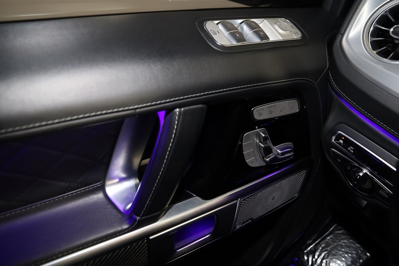 Mercedes-Benz G-Class  2023