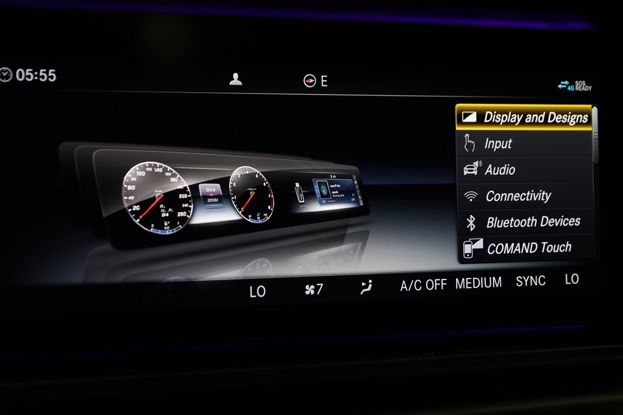 Mercedes-Benz G-Class  2023