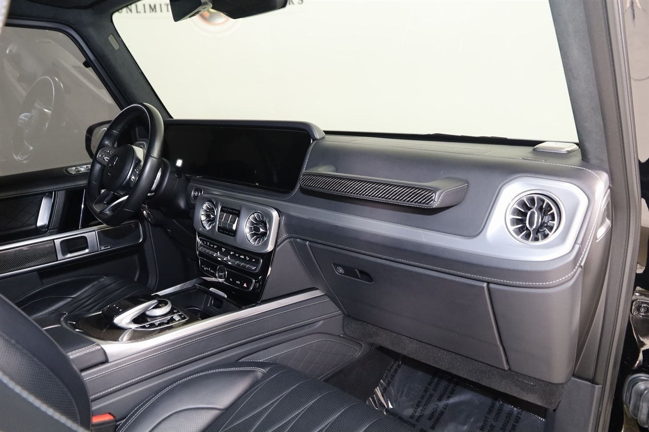 Mercedes-Benz G-Class  2023