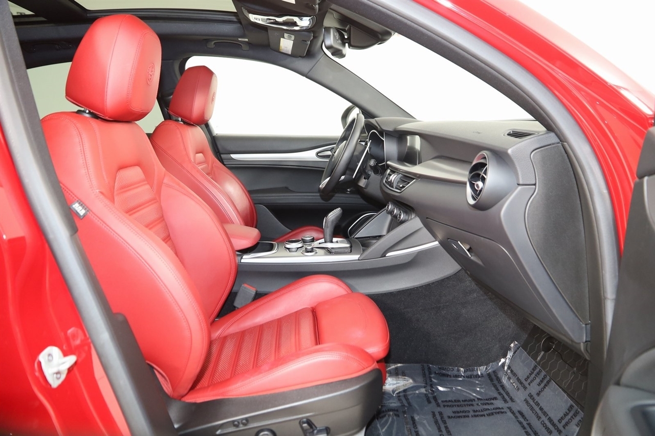 Alfa Romeo Stelvio  2022