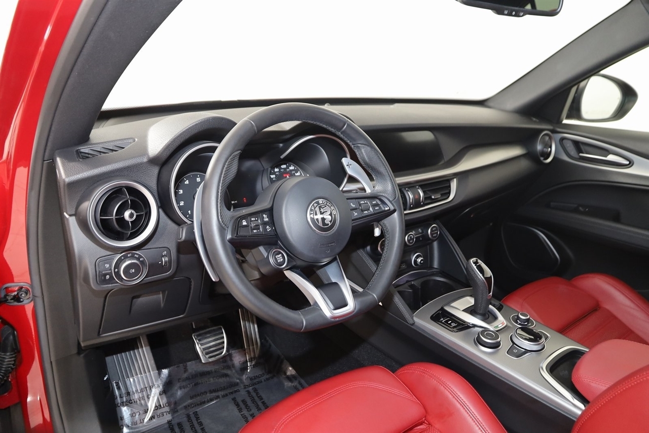 Alfa Romeo Stelvio  2022