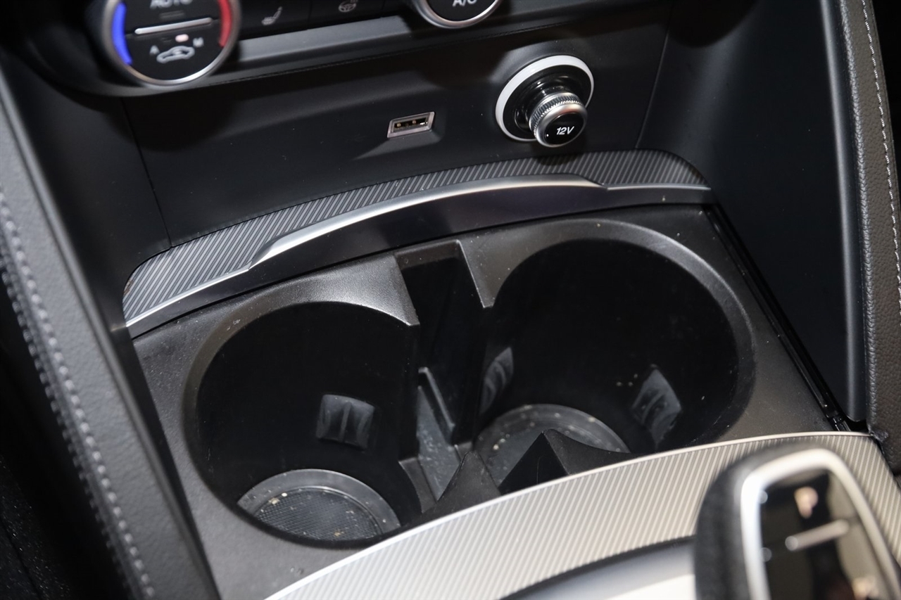 Alfa Romeo Stelvio  2022