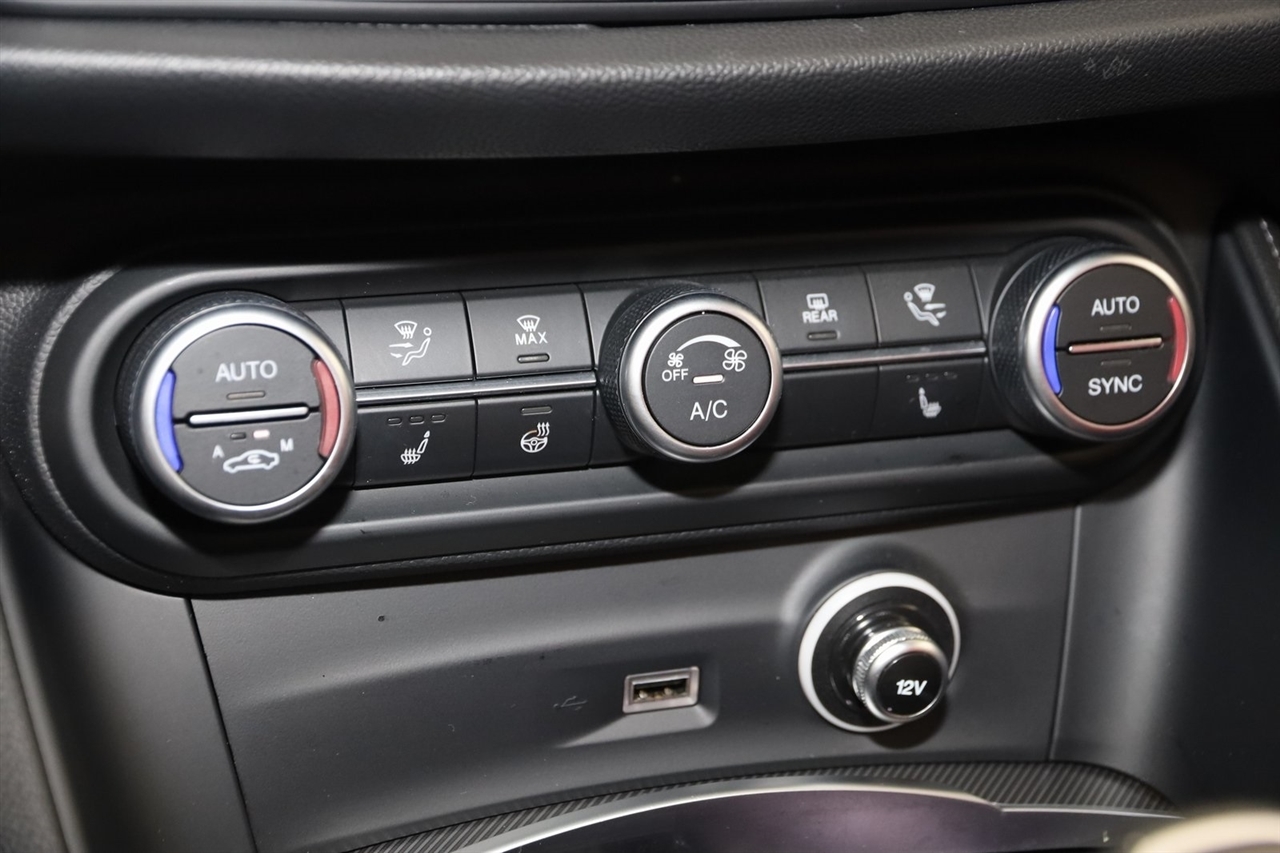 Alfa Romeo Stelvio  2022