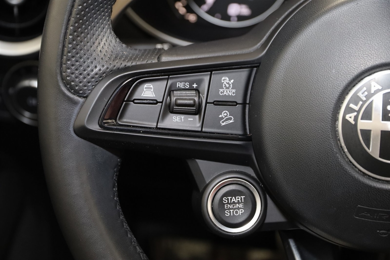 Alfa Romeo Stelvio  2022