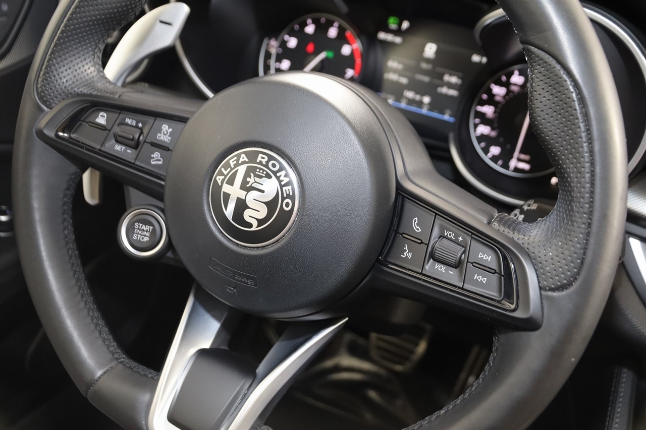 Alfa Romeo Stelvio  2022