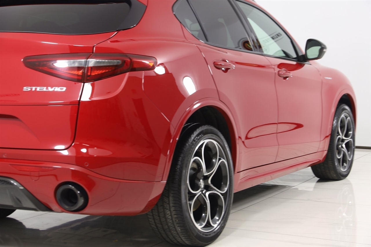 Alfa Romeo Stelvio  2022