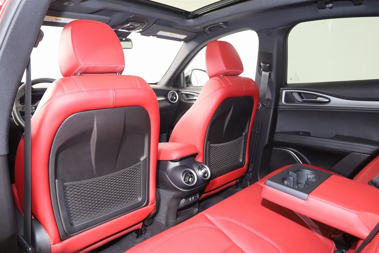 Alfa Romeo Stelvio  2022