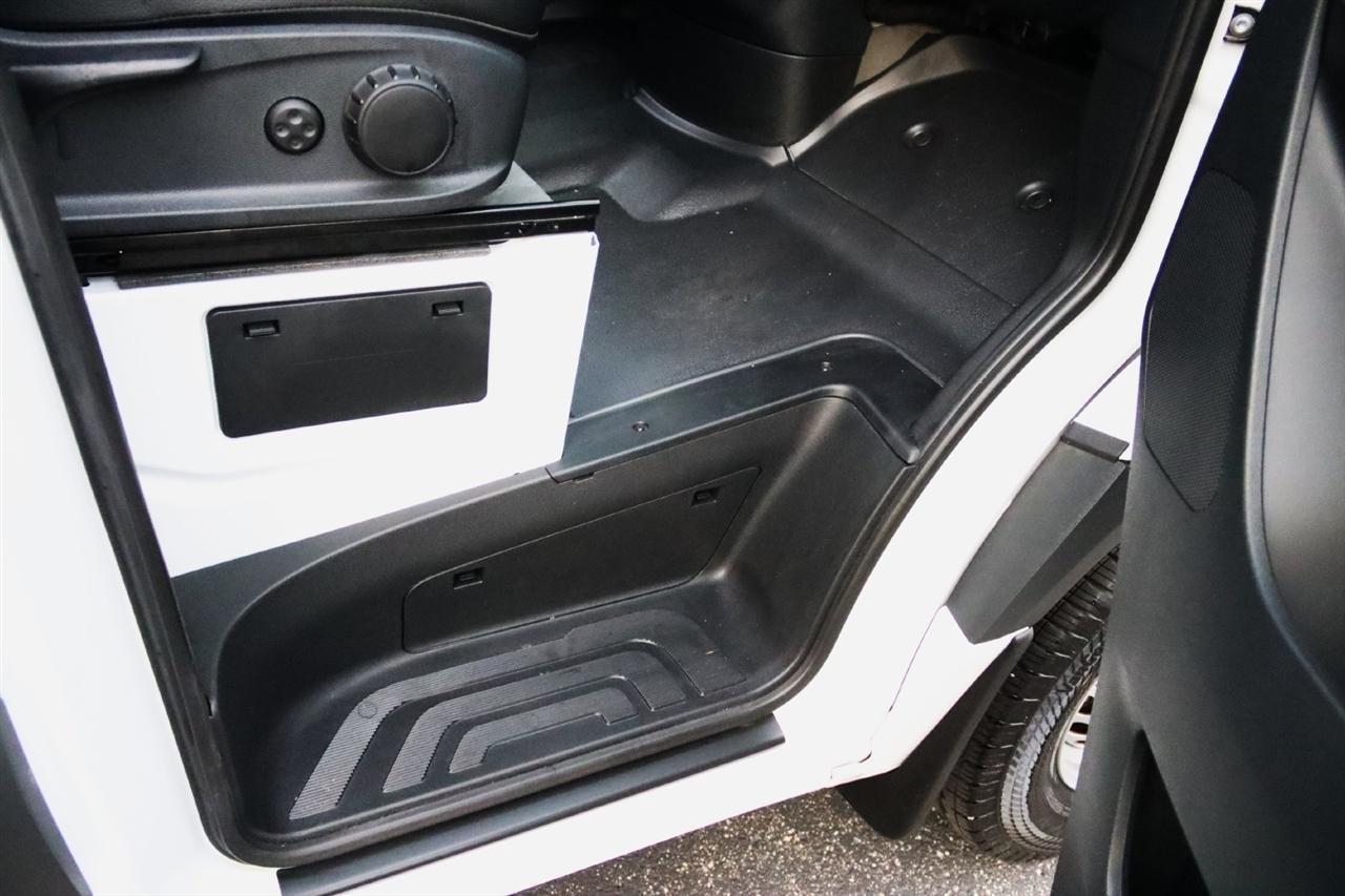 2024 Mercedes-Benz Sprinter Cab Chassis Base - Photo 32