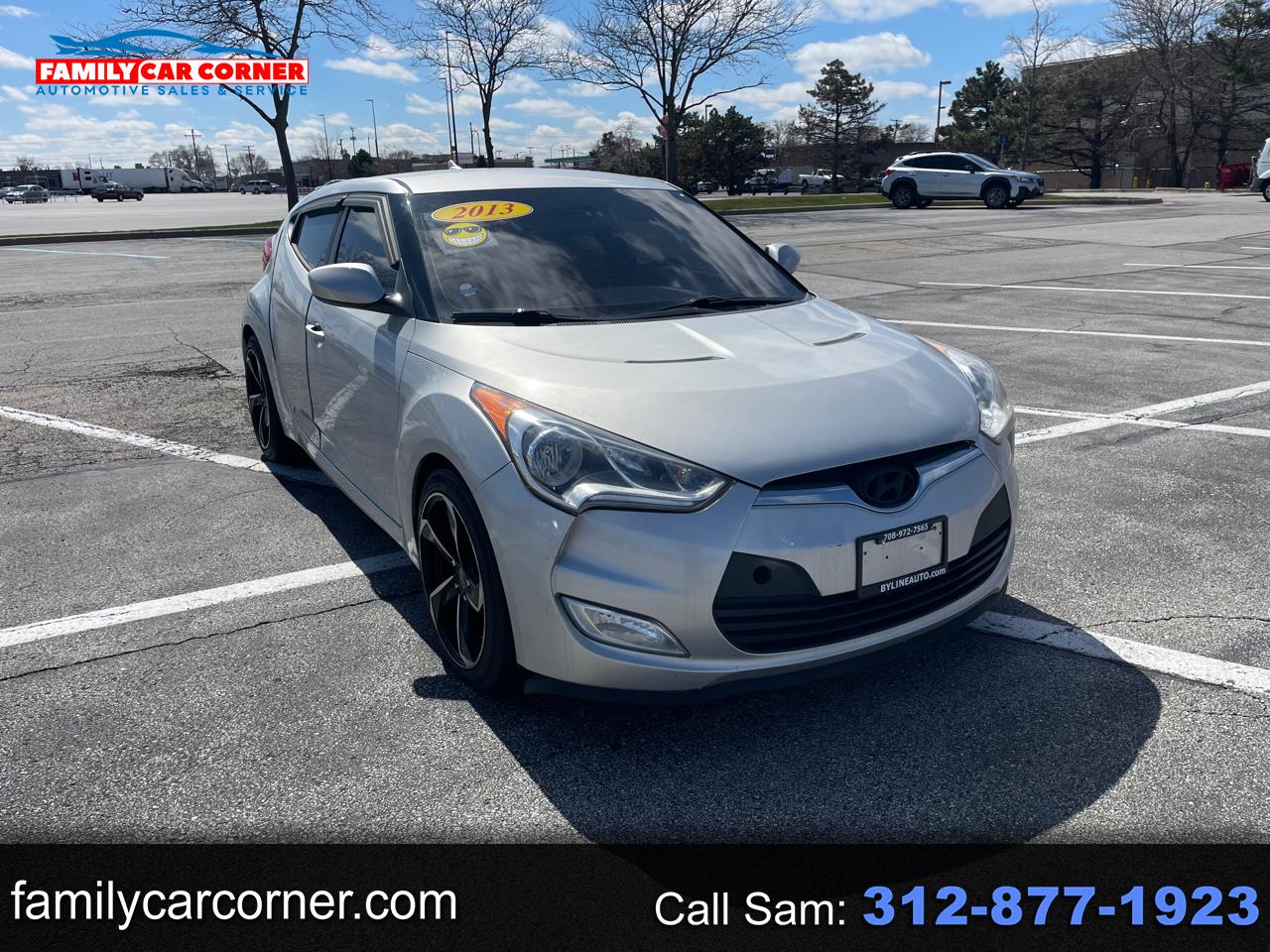 2013 Hyundai Veloster Base's photo