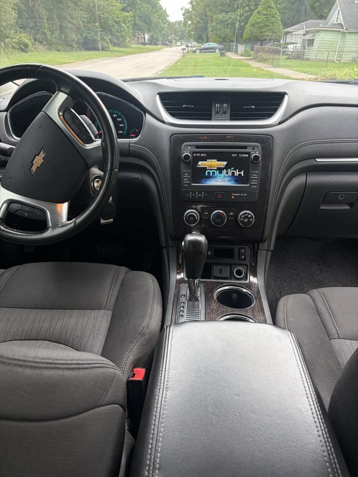 2015 Chevrolet Traverse 1LT - Photo 9