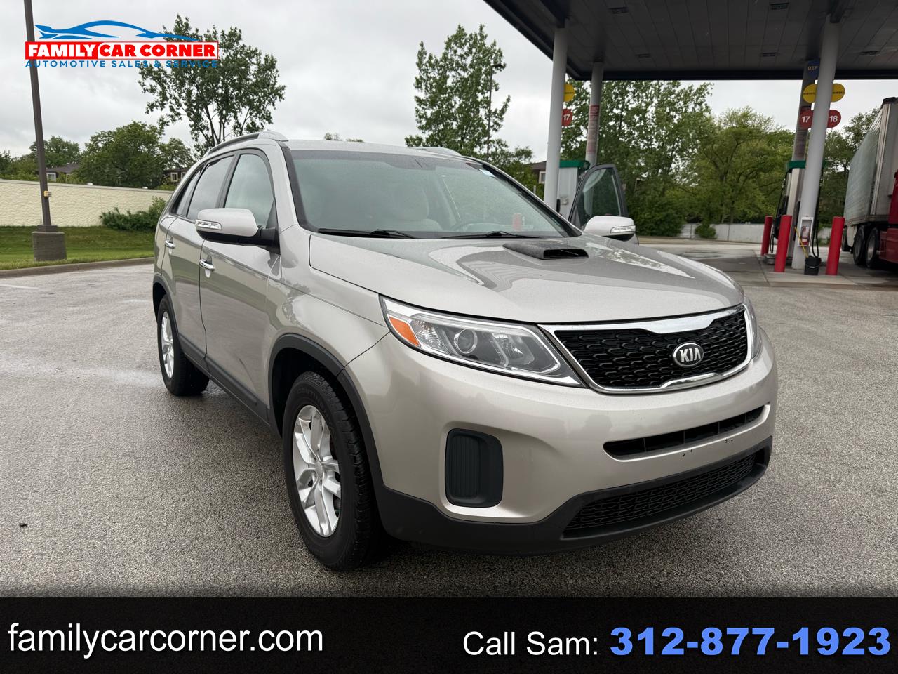 2014 Kia Sorento LX's photo