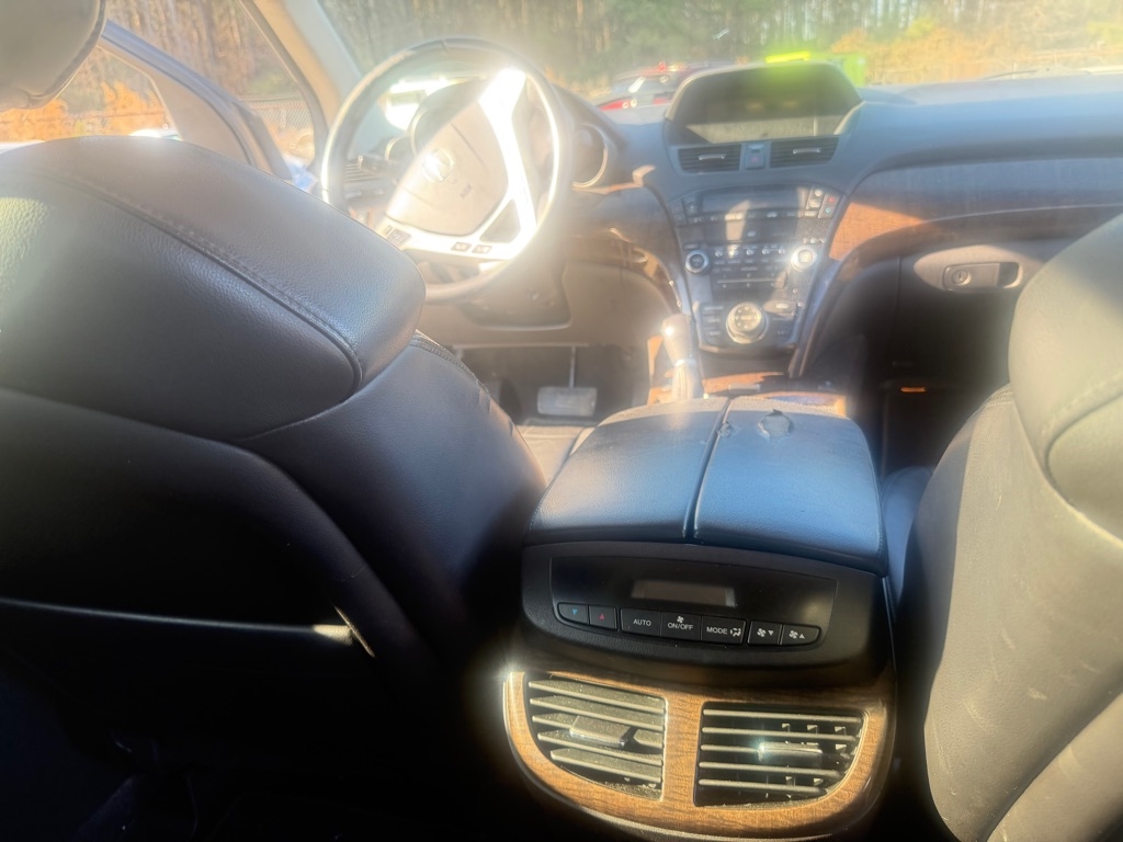 Acura MDX 6-Spd AT w/Tech Package 2012