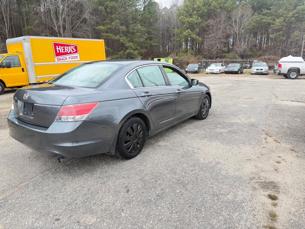 Honda Accord LX sedan AT 2010