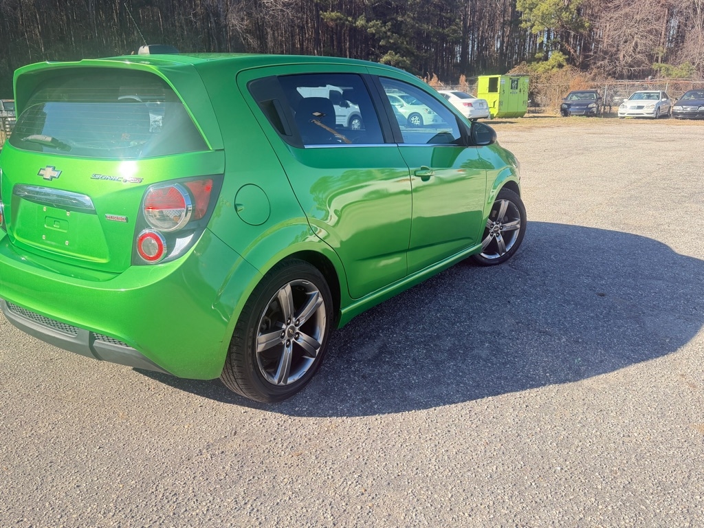 Chevrolet Sonic RS Auto 5-Door 2015