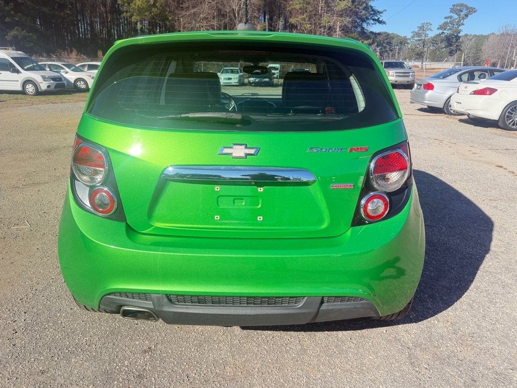 Chevrolet Sonic RS Auto 5-Door 2015