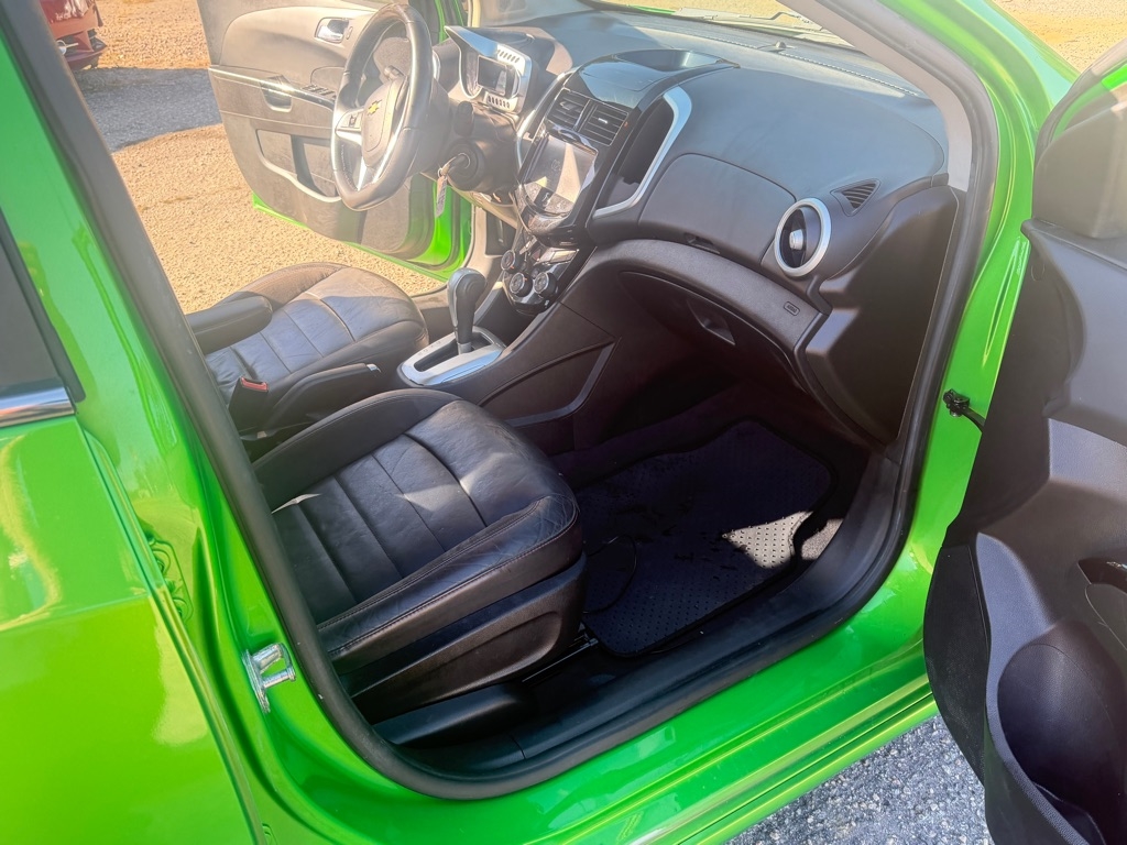 Chevrolet Sonic RS Auto 5-Door 2015