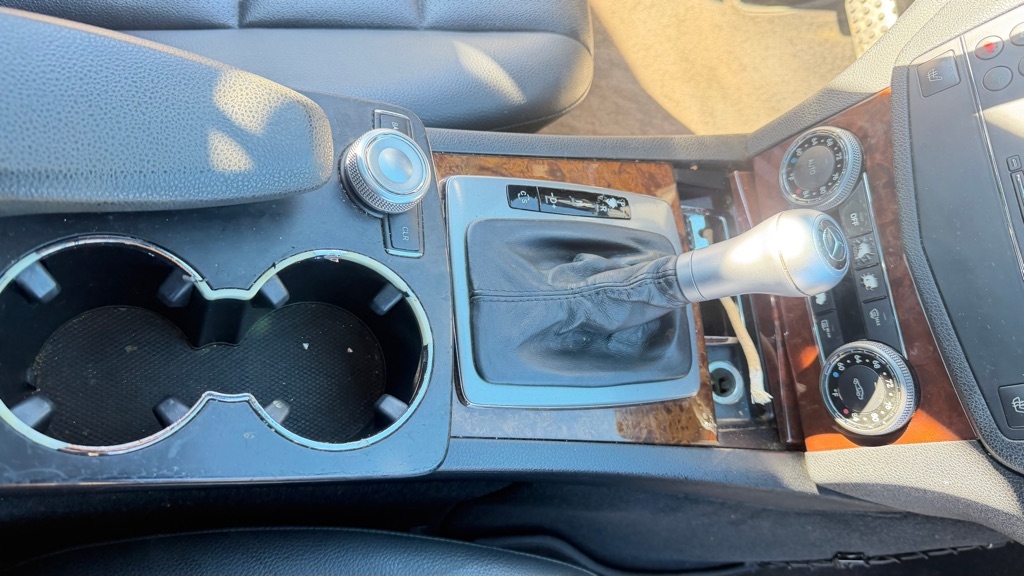 Mercedes-Benz C-Class C300 4MATIC Sport Sedan 2009