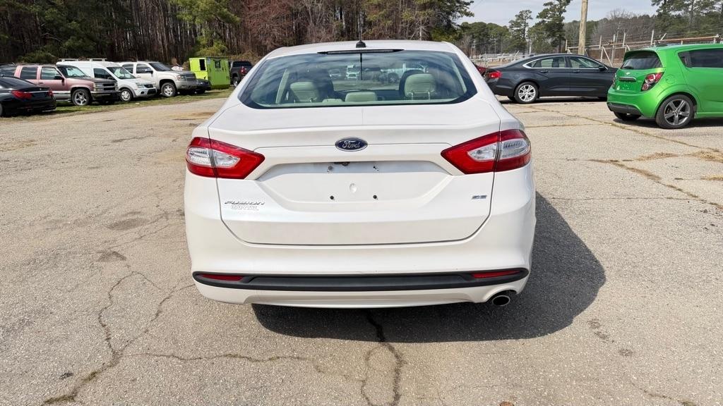 Ford Fusion SE 2013