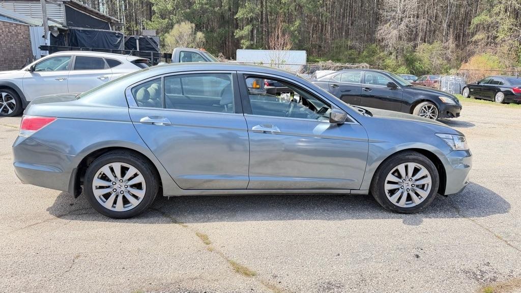 Honda Accord EX-L V-6 Sedan AT 2011