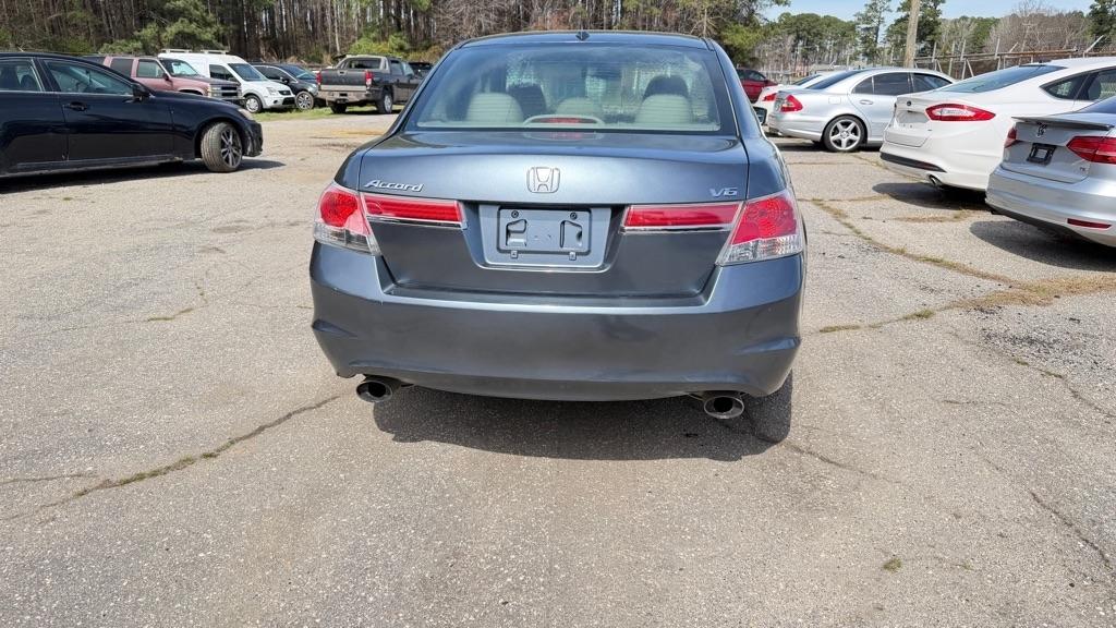 Honda Accord EX-L V-6 Sedan AT 2011