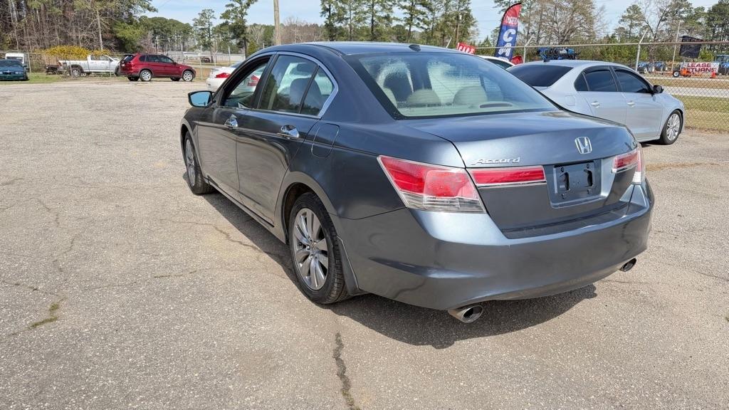 Honda Accord EX-L V-6 Sedan AT 2011